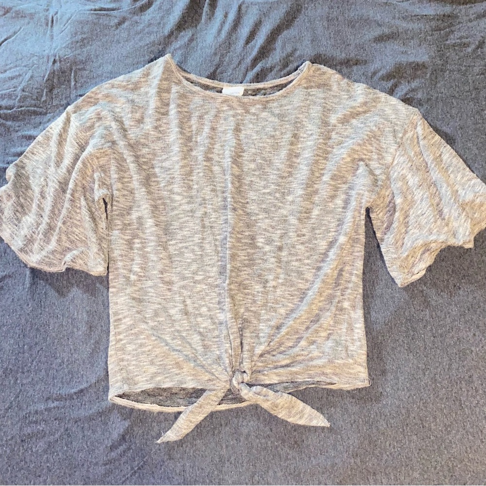 Gray Tie Bottom Knit Tee